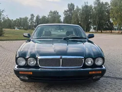 Grün Gebraucht 1996 Jaguar X300 Limousine | 7.777 €