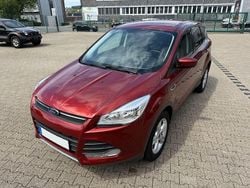 Rot Gebraucht 2014 Ford Escape SUV | 13.900 €
