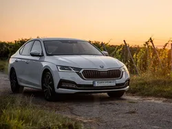 Weiß Gebraucht 2021 Skoda Octavia First Edition Limousine | 22.900 € (Guter Preis)
