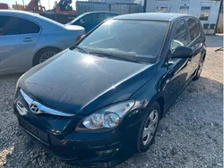 Schwarz Gebraucht 2010 Hyundai i30 Edition Limousine | 4.499 € (Fairer Preis)