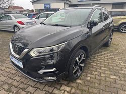 Schwarz Gebraucht 2018 Nissan Qashqai Tekna SUV | 15.990 € (Fairer Preis)