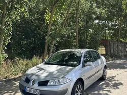 Grau Gebraucht 2006 Renault Mégane II Dynamique Limousine | 1.750 € (Fairer Preis)