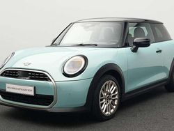 Grün Gebraucht 2024 Mini Cooper Favoured Kleinwagen | 28.040 € (Fairer Preis)