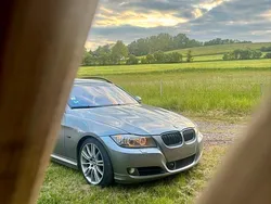 Grau Gebraucht 2008 BMW 330 Kombi | 7.000 € (Fairer Preis)