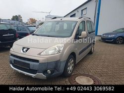 Beige Gebraucht 2011 Peugeot Partner Tepee Tendance Van / Kleinbus | 2.990 € (Superpreis)