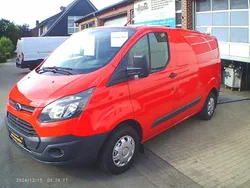 Rot Gebraucht 2016 Ford Transit Custom Limousine | 10.590 €