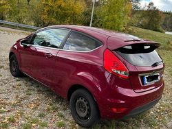 Rot Gebraucht 2009 Ford Fiesta Kleinwagen | 2.650 € (Etwas zu teuer)