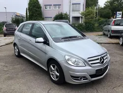 Silber Gebraucht 2010 Mercedes B180 Van / Kleinbus | 4.500 € (Fairer Preis)