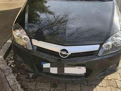 Schwarz Gebraucht 2005 Opel Tigra Cosmo Cabrio | 1.600 € (Guter Preis)