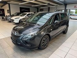 Schwarz Gebraucht 2016 Opel Zafira Tourer Business Edition Van / Kleinbus | 8.900 € (Guter Preis)