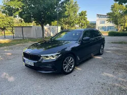 Grau Gebraucht 2018 BMW 520 Comfort Edition Kombi | 22.999 € (Fairer Preis)