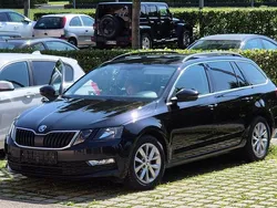 Schwarz Gebraucht 2018 Skoda Octavia Ambition Kombi | 15.300 € (Fairer Preis)