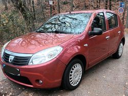 Rot Gebraucht 2008 Dacia Sandero Kleinwagen | 990 € (Guter Preis)
