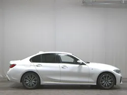 Alpinweiss iii Gebraucht 2020 BMW 330e M Sport Limousine | 25.980 € (Guter Preis)