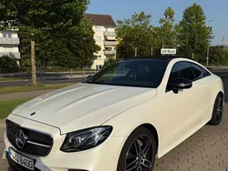 Weiß Gebraucht 2020 Mercedes E220 AMG line Coupé | 46.499 €
