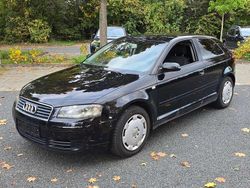 Brillantschwarz Gebraucht 2004 Audi A3 Attraction Kleinwagen | 2.990 € (Fairer Preis)