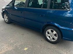 Blau Gebraucht 2005 Opel Zafira Van / Kleinbus | 1.125 € (Superpreis)