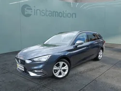 Grau Gebraucht 2023 Seat Leon Van / Kleinbus | 29.991 € (Teuer)