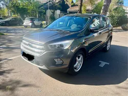 Grau Gebraucht 2017 Ford Kuga SUV | 10.500 € (Fairer Preis)