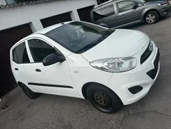 Weiß Gebraucht 2013 Hyundai i10 Edition Kleinwagen | 2.999 € (Fairer Preis)