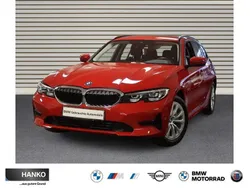 Melbourne rot metallic Gebraucht 2021 BMW 330e Advantage Kombi | 26.900 € (Etwas zu teuer)