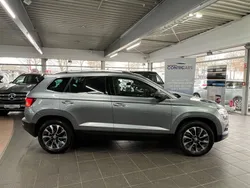 Business grau Gebraucht 2020 Skoda Karoq Drive SUV | 24.999 € (Fairer Preis)