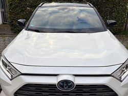 Weiß Gebraucht 2020 Toyota RAV4 Style SUV | 29.900 € (Etwas zu teuer)