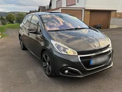 Silber Gebraucht 2016 Peugeot 208 GT-line Kleinwagen | 8.200 € (Fairer Preis)