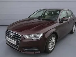 Shirazrot metallic Gebraucht 2014 Audi A3 Ambiente Limousine | 14.900 € (Superpreis)