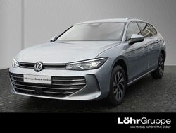 Rot Neu 2025 VW Passat Business Limousine | 55.580 € (Teuer)