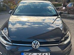 Grau Gebraucht 2017 VW Golf VII Comfortline Limousine | 9.800 € (Guter Preis)