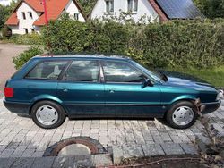 Grün Gebraucht 1992 Audi 80 Kombi | 13.900 €