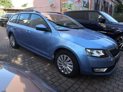 Modra denim/denim blau (metallic) Gebraucht 2015 Skoda Octavia Ambition Kombi | 11.400 € (Fairer Preis)