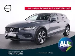 Thunder grey / metallic Gebraucht 2023 Volvo V60 CC Plus Kombi | 38.990 € (Guter Preis)