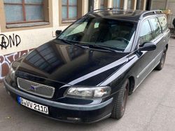 Schwarz Gebraucht 2002 Volvo V70 Kombi | 800 € (Guter Preis)