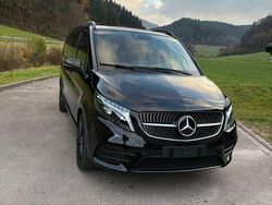 Schwarz Gebraucht 2023 Mercedes V300 Van / Kleinbus | 65.000 € (Fairer Preis)