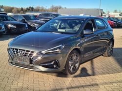 Grau amazon grey metallic (metallic) Gebraucht 2024 Hyundai i30 Limousine | 18.980 € (Fairer Preis)