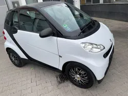 Weiß Gebraucht 2010 Smart ForTwo Coupé Coupé | 3.200 € (Fairer Preis)