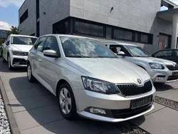Silber Gebraucht 2015 Skoda Fabia Ambition Limousine | 7.990 € (Guter Preis)