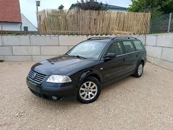 Schwarz Gebraucht 2001 VW Passat Kombi | 1.199 € (Guter Preis)