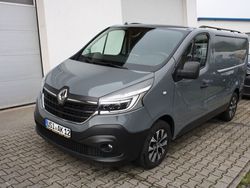 Grau Gebraucht 2021 Renault Trafic Komfort Van | 17.200 € (Fairer Preis)