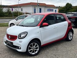 Weiß Gebraucht 2018 Smart ForFour Kleinwagen | 9.000 € (Fairer Preis)