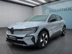 Grau Gebraucht 2022 Renault Mégane Limousine | 22.399 € (Superpreis)