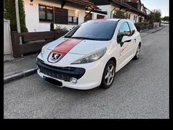 Weiß Gebraucht 2009 Peugeot 207 Coupé | 5.999 €