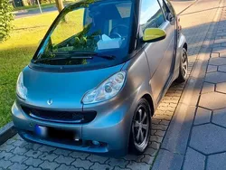 Grau Gebraucht 2010 Smart ForTwo Coupé Coupé | 4.000 € (Fairer Preis)