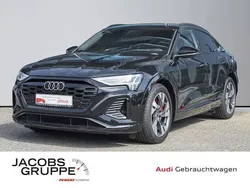 Mythosschwarz metallic Gebraucht 2023 Audi Q8 Sportback e-tron S-Line SUV | 52.780 € (Guter Preis)