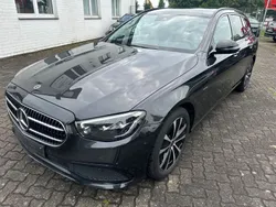 Grau Gebraucht 2021 Mercedes E300 Avantgarde Limousine | 24.950 € (Fairer Preis)
