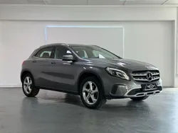 Grau Gebraucht 2017 Mercedes GLA180 SUV | 16.999 € (Guter Preis)