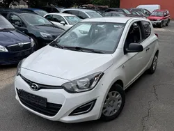 Weiß Gebraucht 2014 Hyundai i20 Edition Kleinwagen | 3.250 € (Fairer Preis)