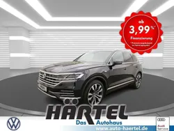 Deep black perleffekt, pearl effect Gebraucht 2021 VW Touareg Elegance SUV | 49.900 € (Fairer Preis)